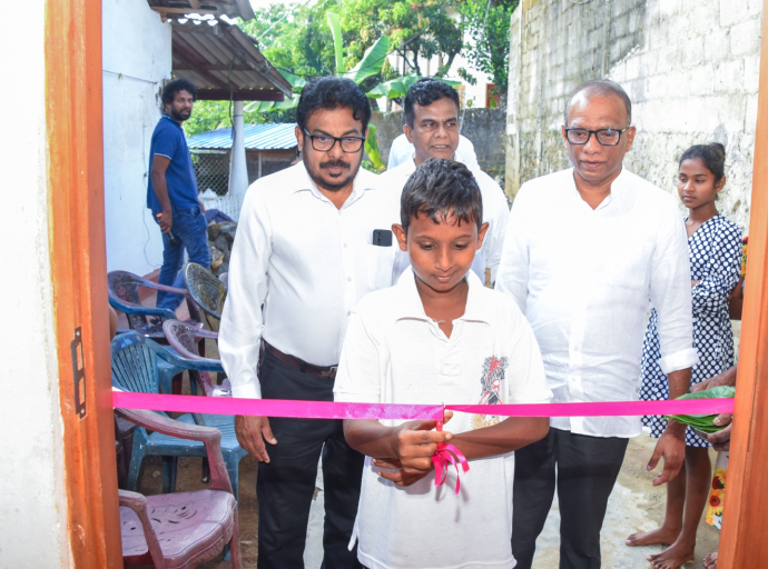 බියගම ඉදිකළ නිවාස හතරක් ප්‍රතිලාභීන්ට පිරිනැමේ